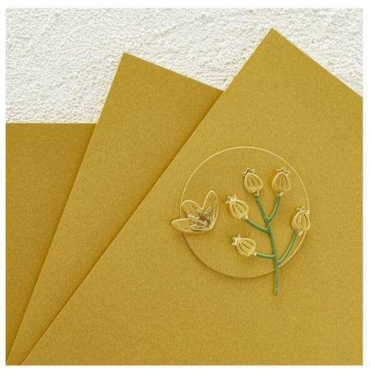 Spellbinders - Brushed Gold Cardstock